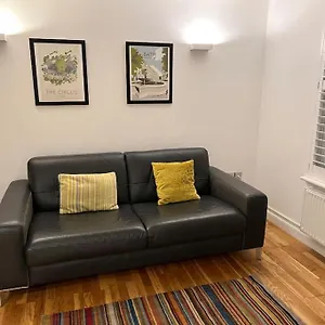 ***spotless, Bright 1 Double Bed Apartment*** , Bath United Kingdom